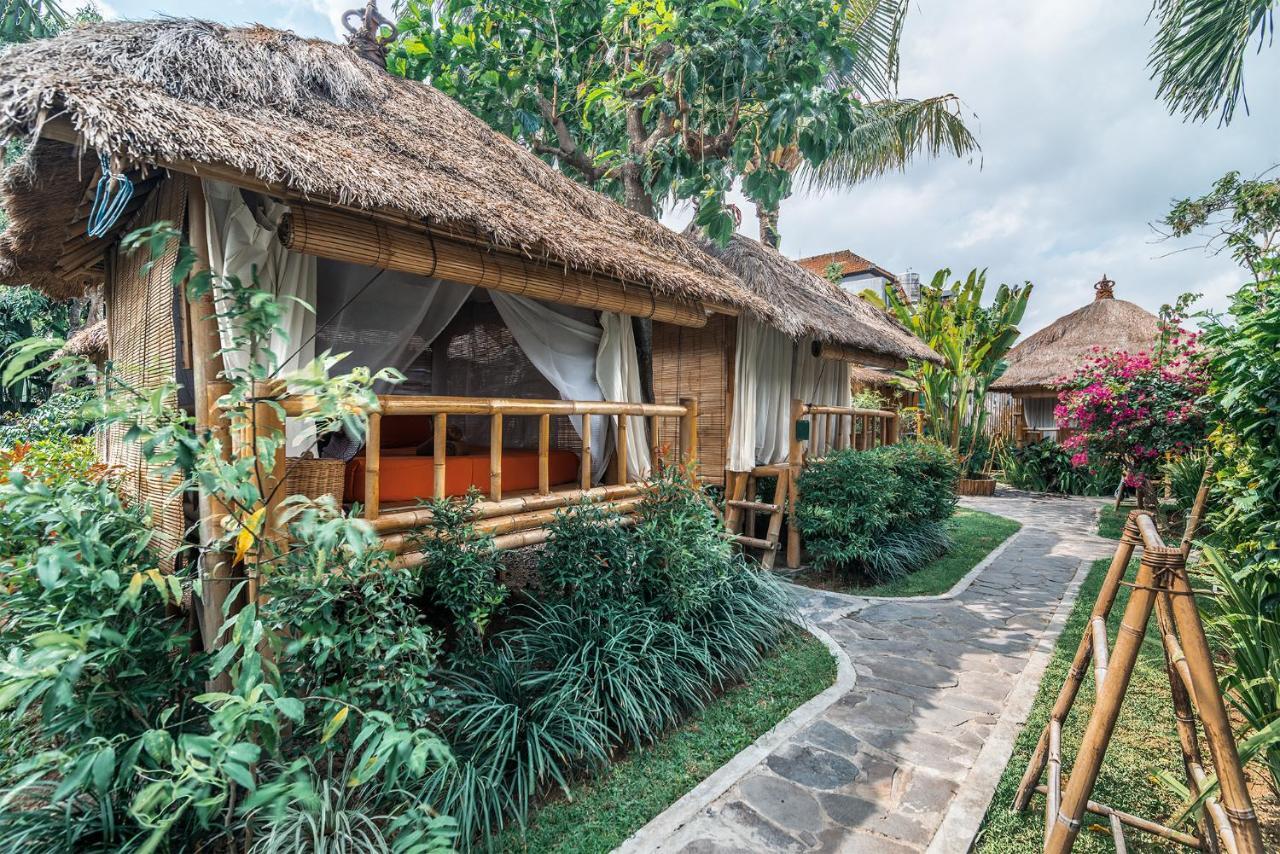 Riviera House Hotel Canggu Buitenkant foto
